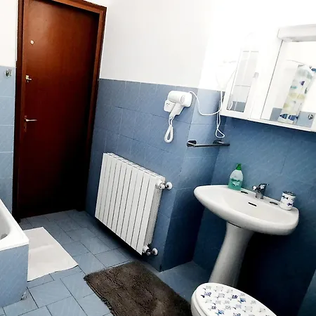 Ferry House Two Apartment La Spezia