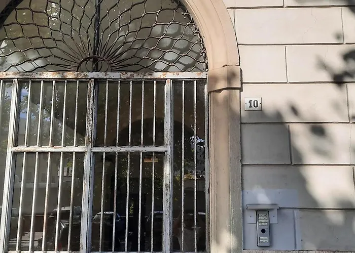 Apartment Ferry House Two