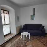 아파트 Ferry House Two